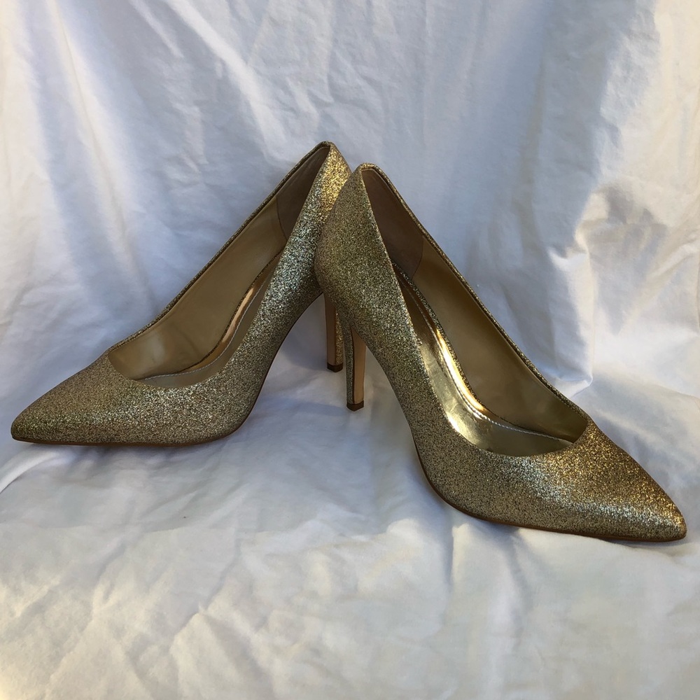 Gianni Bini Gold Glitter Heels Size 8